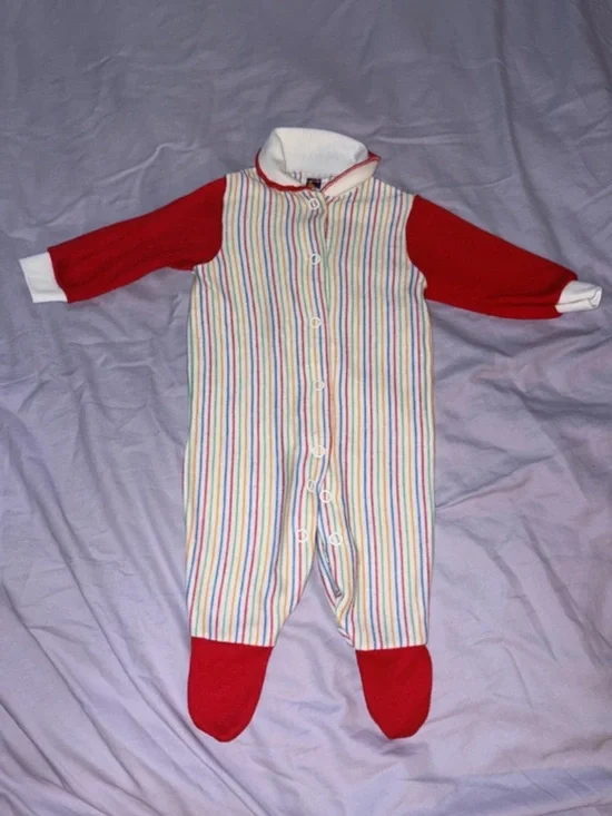 Vintage 1980s-1990s Carter's Rainbow Striped Footie Pajamas
