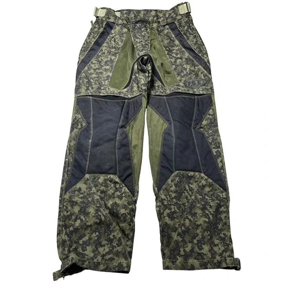 BT Battle Tested Pants Mens Medium Green Camo Paintball Padded Knees 30-36