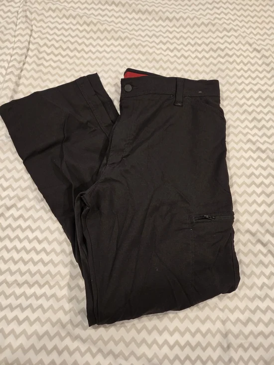 *Wrangler* Men's Black Utility Cargo Pants