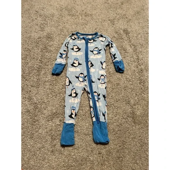 Little Sleepies blue penguins one piece zippy 0/3 months‎ PLAY