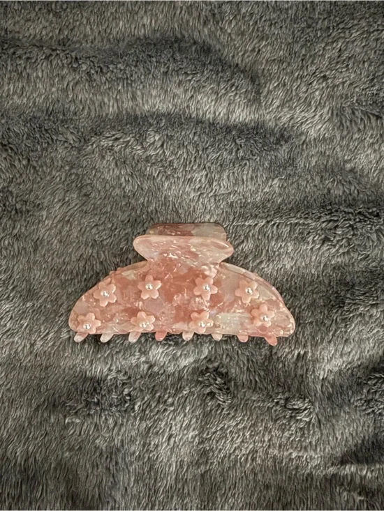 Pink Floral Resin Hair Claw Clip