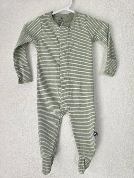 Magnetic Me Onsie, Size 3-6 months, Light green striped