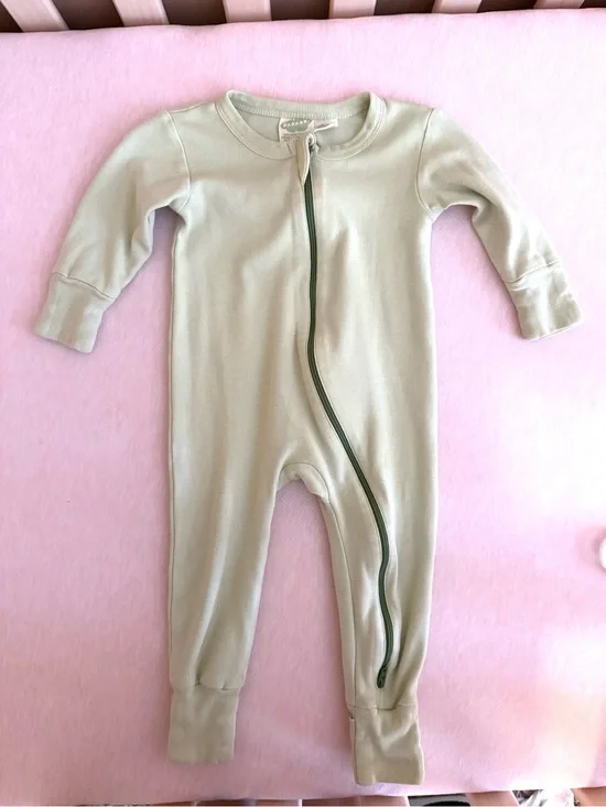 Parade Organics Baby Sage Green Zip-Front Footie One-Piece PJ- gender neutral