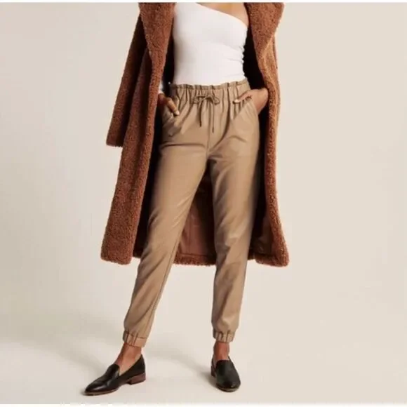 Abercrombie & Fitch Tan Faux Leather Pull On Paper-Bag Waist Joggers. Size Sm.