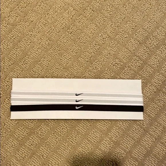 Nike White and Black Headbands
