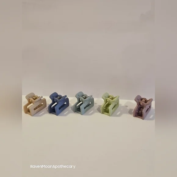 New Five Mini Hair Clips 3/15$ Bundle Deal