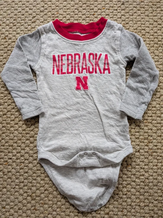 Nebraska Infant Long-Sleeve One-Piece Bodysuit - Red/Gray - 6M