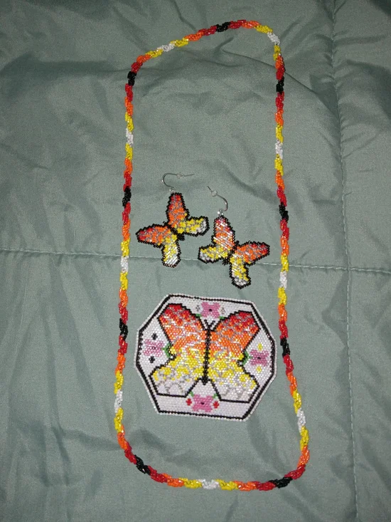 Beaded Butterfly Necklace and Earrings Set - Multicolor
