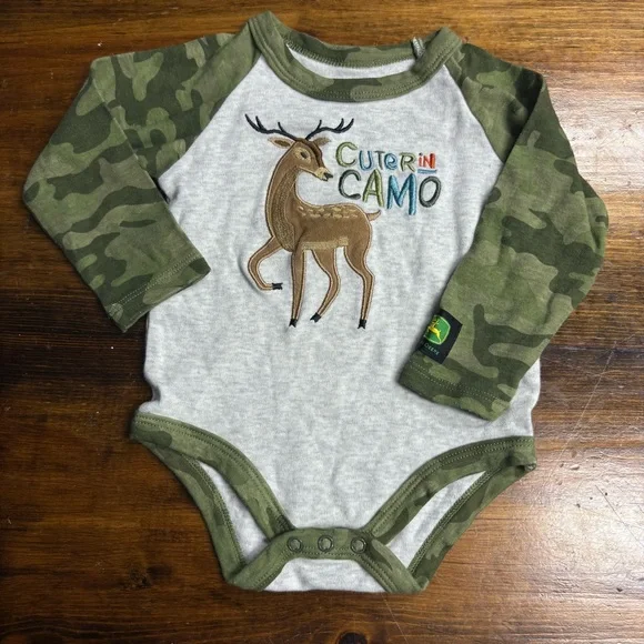 John Deere Gray And Green Cuter In Camo Long‎ Sleeve Size 6-9 Months
