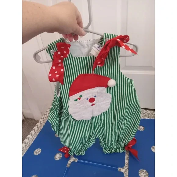 Bailey Boys Vintage Infant Romper  Santa 12 Month‎ Ruffle In Back Christmas