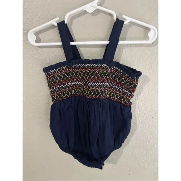❤️Old Navy Sleeveless Smocked Bodice Romper 6-12M