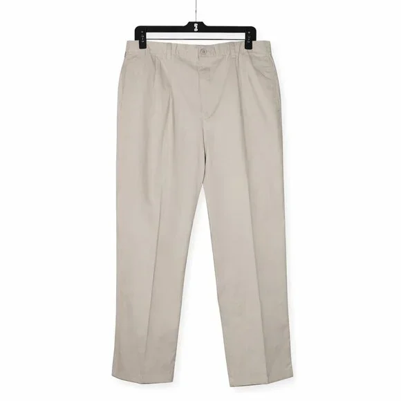 NWT Dockers RECODE Classic Fit Khaki Pants W42 L30 No Wrinkle Cotton Comfort