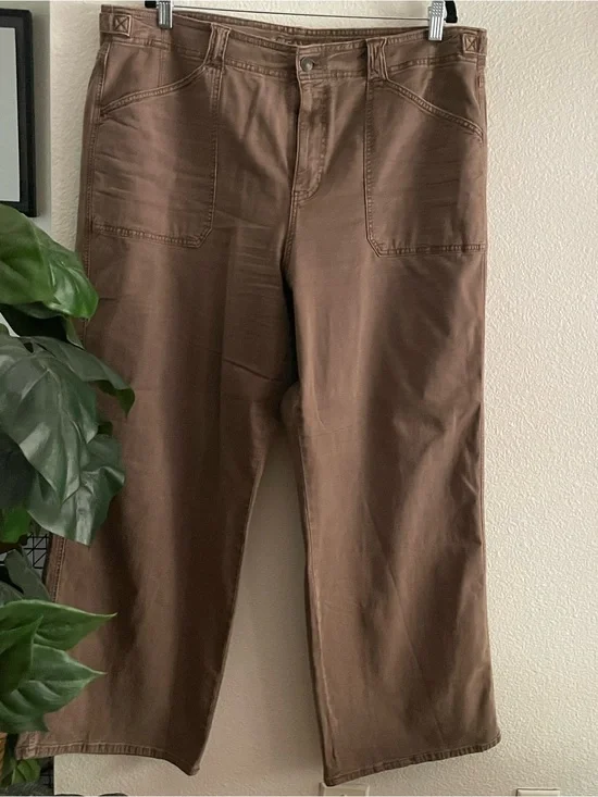 American Eagle Pants SZ 20 EUC  Inseam 30” Waist 20” Med stretch