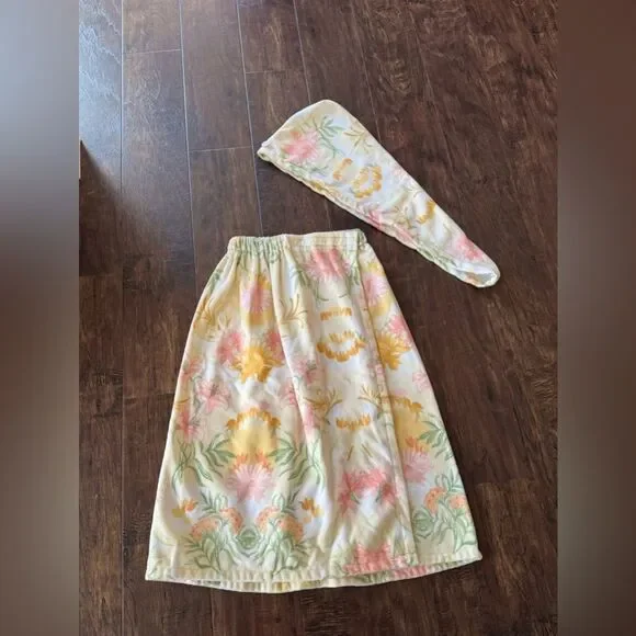 Velcro, wraparound towel and hair towel