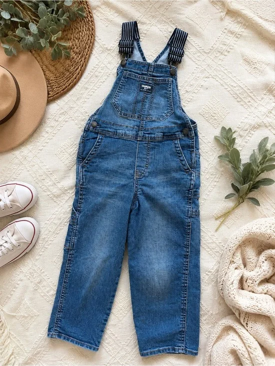 OshKosh B’gosh Denim Overalls 5T Blue Cargo Adjustable Straps Classic