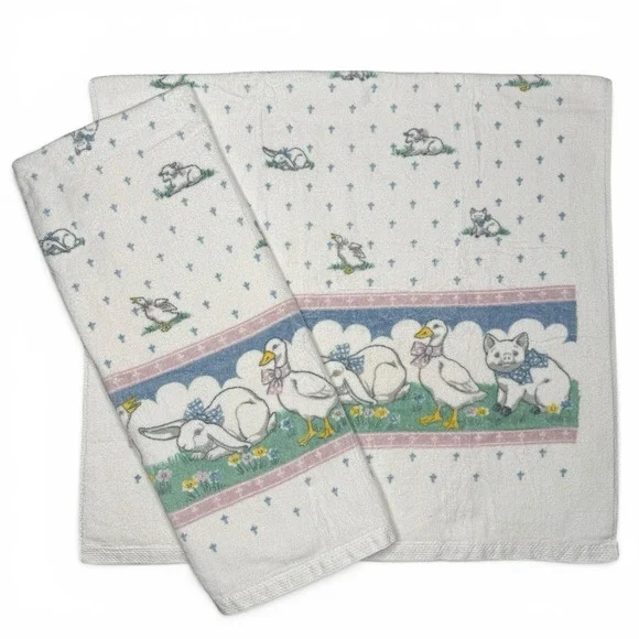 Vintage Pair Fieldcrest Howard Kaplans French Country Farm Animal Bath Towel Set