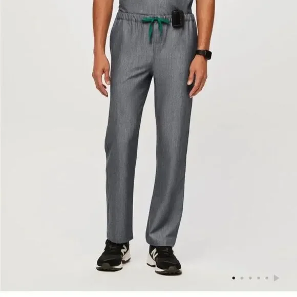 FIGS Men’s Pisco Basic Scrub Pants in Graphite Size Large