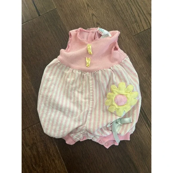 D.A.Y. Sportswear Baby Pink Striped Flower Bubble Romper 3-6m Vintage