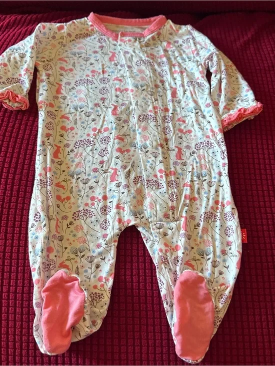 Magnetic Me floral bunny sleeper vguc Newborn