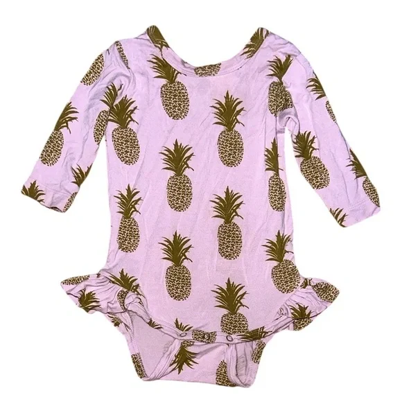 Kate Quinn Bamboo Collection Soft Pineapple Ruffle Long Sleeve One Piece Sz 3-6M