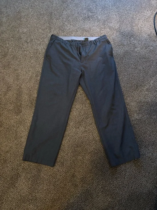 Greg Norman Collection Men's Charcoal Gray Chinos
