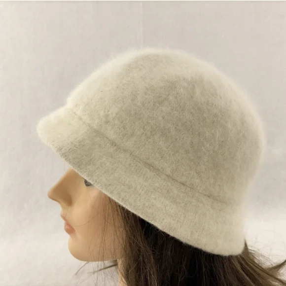 NWOT David & Yung cream angora bucket hat