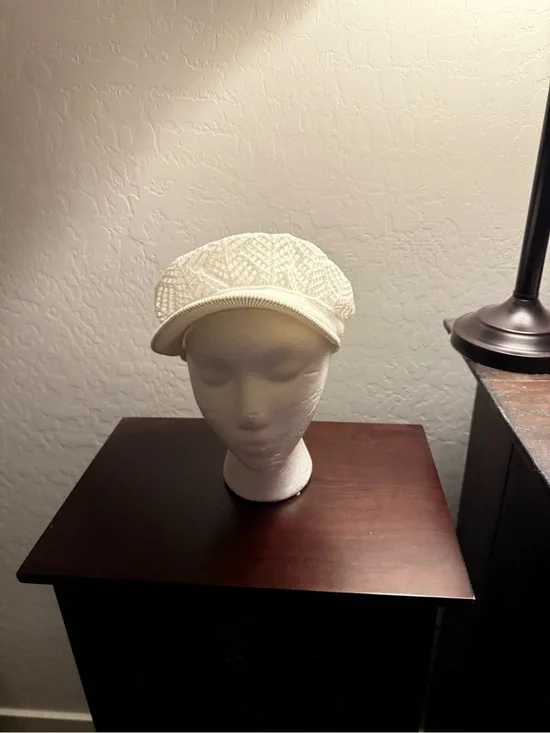 Textured Ivory Newsboy Cap