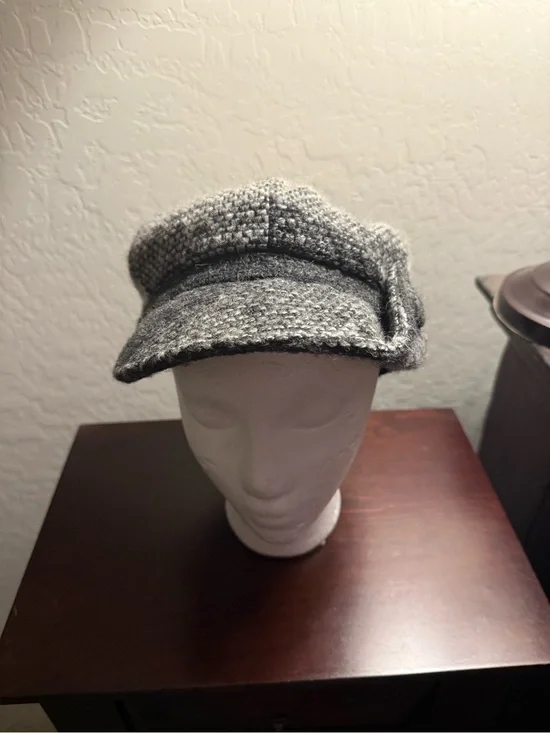 Gray Tweed Women's Newsboy Cap