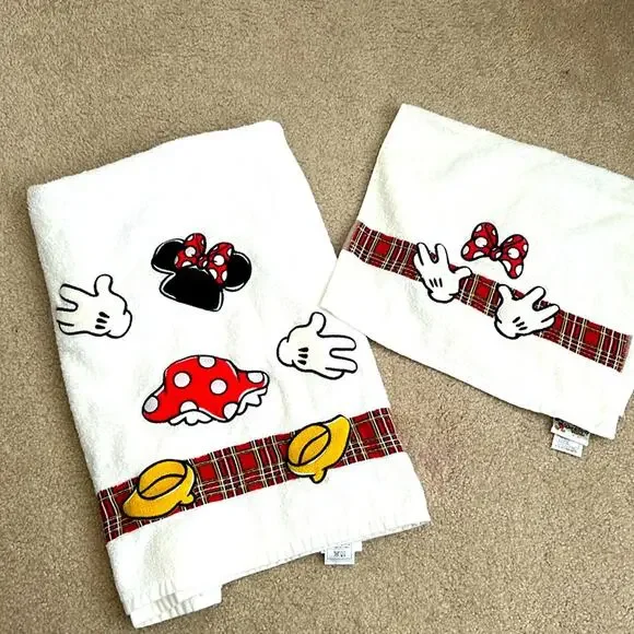 Disney World Mickey bath and hand‎ towel