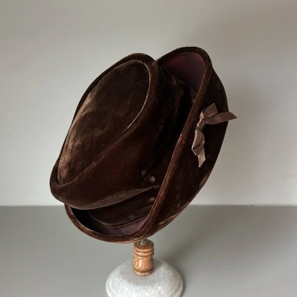 Vintage Union Made Brown Velvet Pillbox Hat Bow Detail 1950s 1960s ADW USA