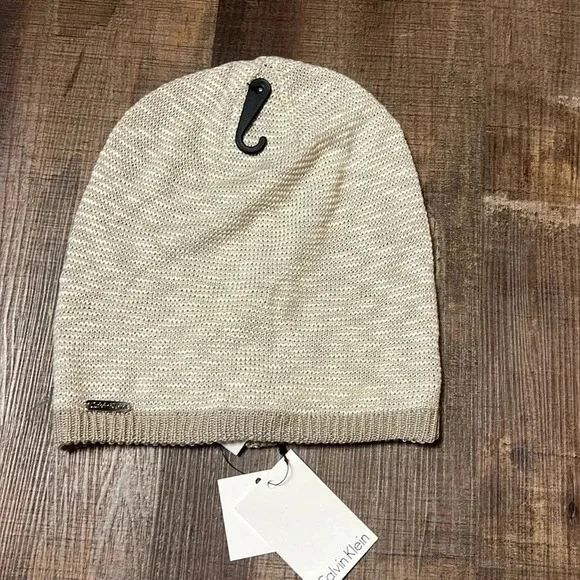 Calvin Klein Women's Reversible‎ Two-Color one size Beanie Acrylic warm winter