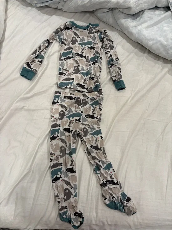 MagneticMe bamboo footie pajama set