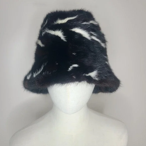 Vtg Ermina Graphic Fur Hat Retro Winter Trend High Fashion Statement Piece