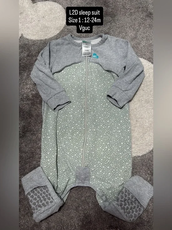 Love to dream Grey & Sage Star Zip-Up Sleep Suit