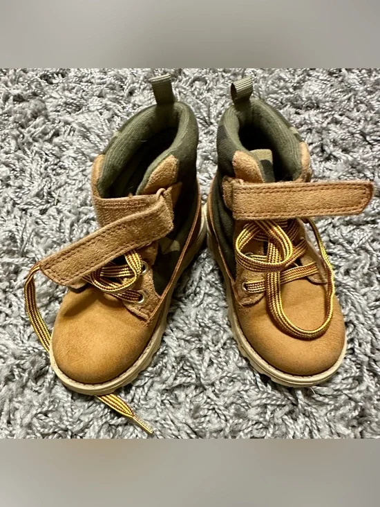 Carter's Tan & Olive Kids Hiking Boots with Velcro
