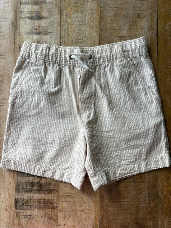 NWOT Carter’s Boys Cream Seersucker Drawstring Shorts size 8