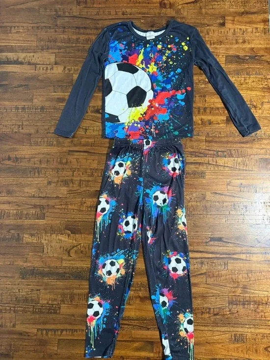 SHEIN Black Kids Soccer Splash Paint Pajama Set