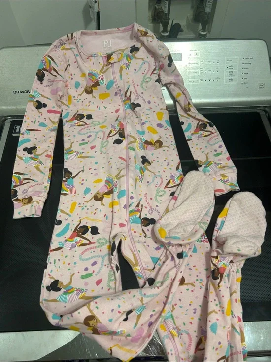 Girls 5T one piece zipper footie pajamas cotton dance