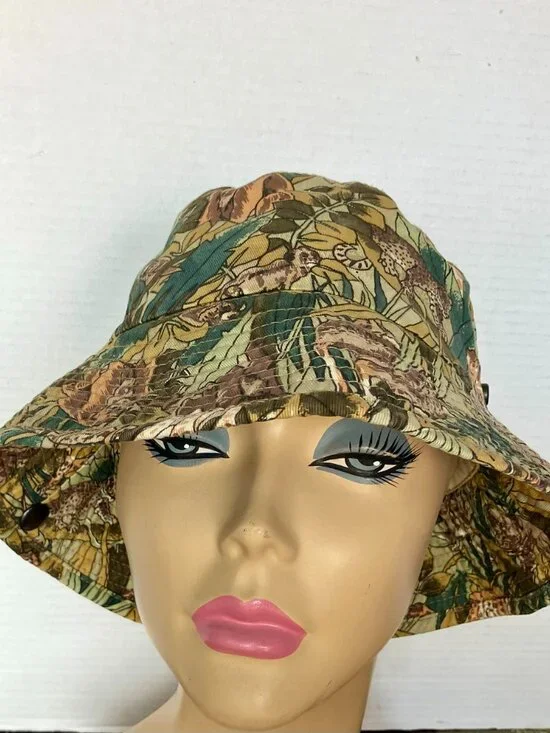 Vintage Bucket hat with snaps and animal collage print