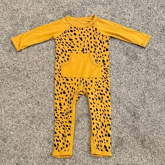 Kyte Baby Longall Romper in Marigold Cheetah EUC 3-6