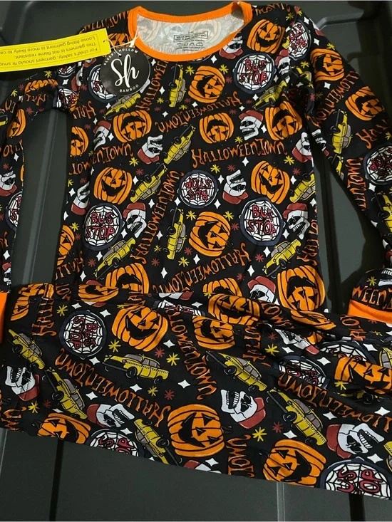 BAMBOO halloween town 5:6 pajamas NWT