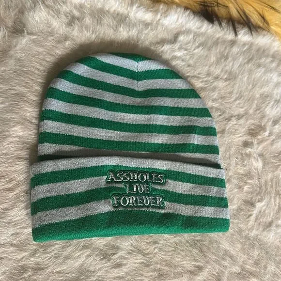 Assholes live forever beanie OS (3350) NEW
