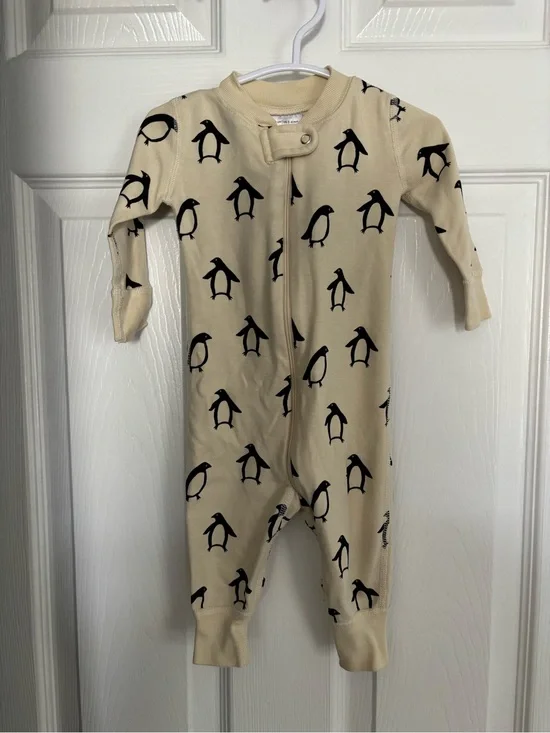 3-6 month Hanna Andersson Penguin Sleeper