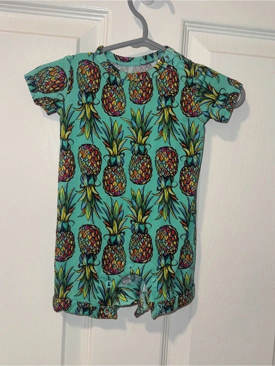 Bums & Roses Tropical Pineapple Bamboo Shortie Romper Size 0/3M