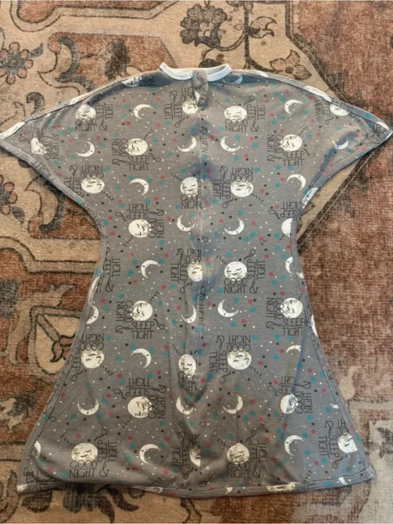 Gray 'Good Night' Moon & Star Sleep Sack for Kids