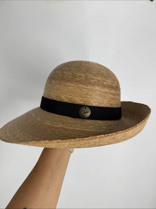 Tula Chloe  asymmetrical palm straw hat one size.  Like new