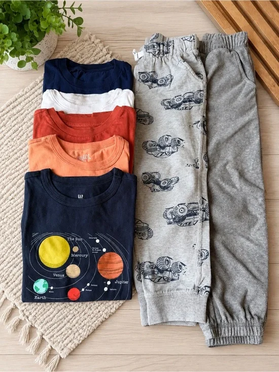Carter's Joggers w/T-shirt Bundle GAP Old Navy Garanimal’s