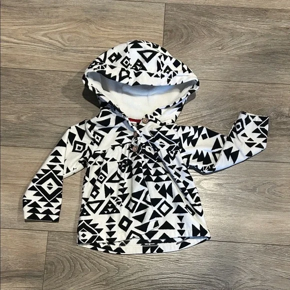 Carter's Black and White Geometric‎ Fleece Hoodie Size 24 months