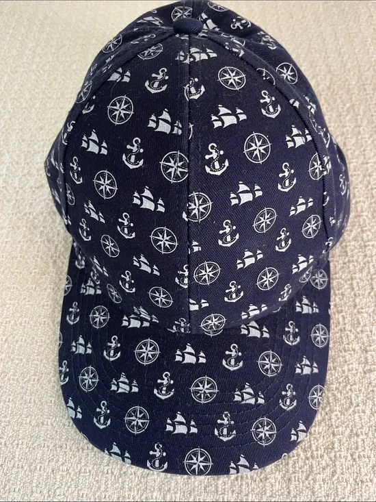 Jamestown Settlement Baseball Hat - Navy & white 3 ship & anchor motif, women sz