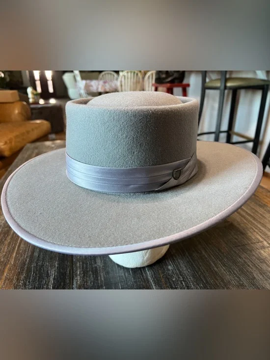 NWT Brixton Light Gray Wide-Brim Wool Felt Hat with Satin Band